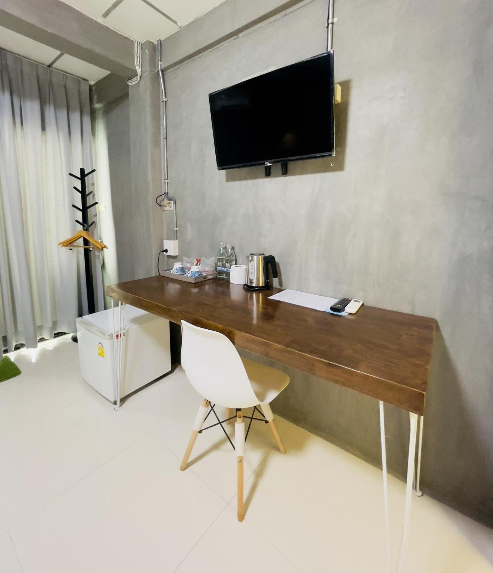 Baik Suite Bangkok Exteriör bild